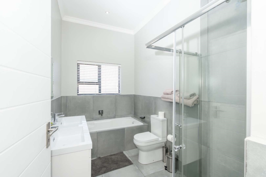 3 Bedroom Property for Sale in Langebaan Country Estate Western Cape